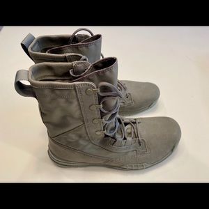 Nike SFB Field Boots 8” Sage Green